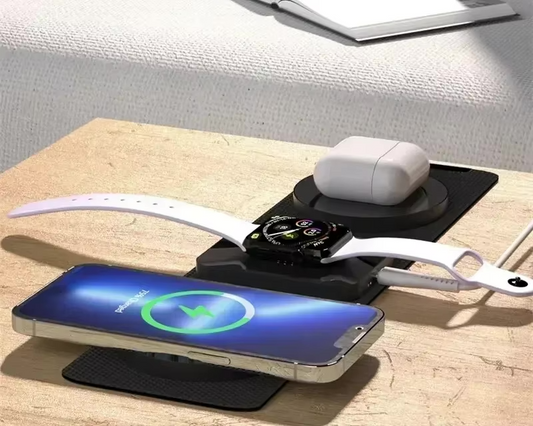 3-in-1 Magnetic Wireless Charging Station