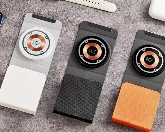 3-in-1 Magnetic Wireless Charging Station